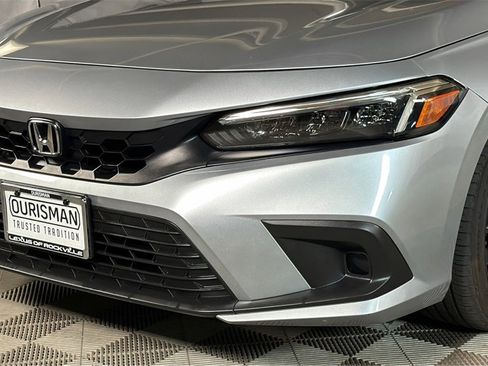 Used 2024 Honda Civic Sport image 3