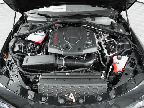 New 2025 Alfa Romeo Giulia w/ Veloce Package Rwd image 50