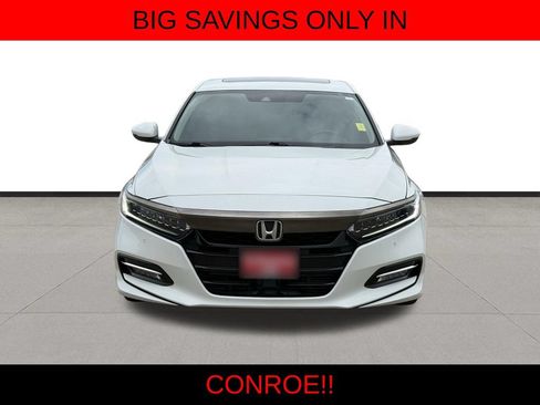 Used 2019 Honda Accord Touring image 2