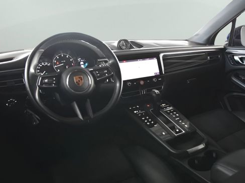 Used 2022 Porsche Macan image 26