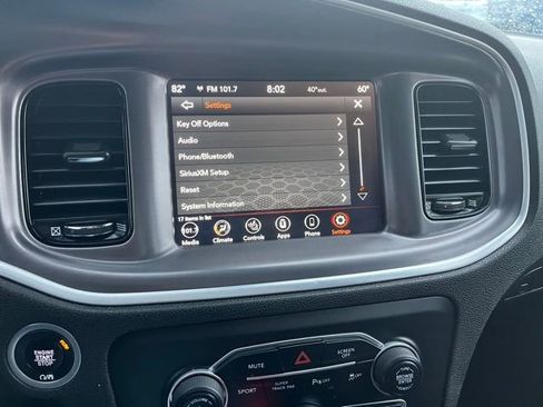 Used 2020 Dodge Charger SXT w/ Blacktop Package image 43