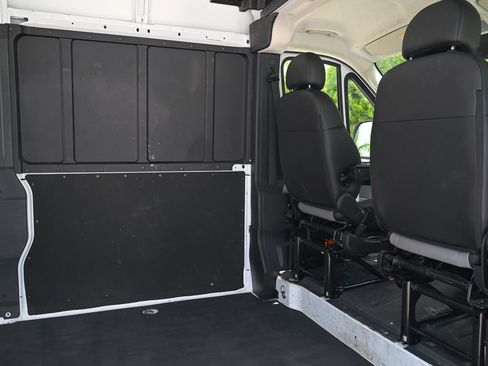 Used 2025 RAM ProMaster 3500 w/ Convenience Group FWD image 12