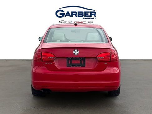 Used 2014 Volkswagen Jetta SE FWD image 4