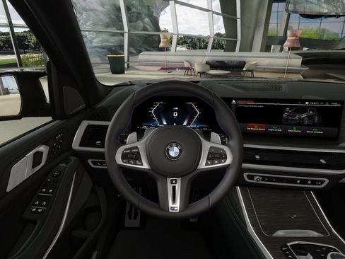 Used 2026 BMW X7 M60i image 41