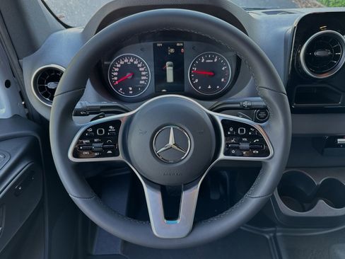 New 2024 Mercedes-Benz Sprinter 2500 image 14