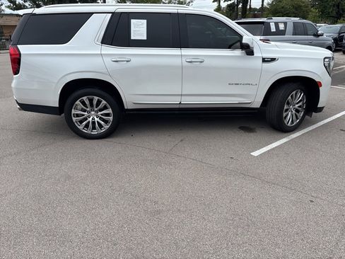 Used 2022 GMC Yukon Denali image 9