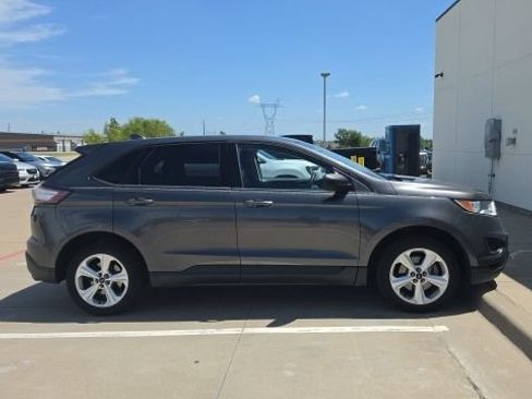 Used 2015 Ford Edge SE FWD image 4
