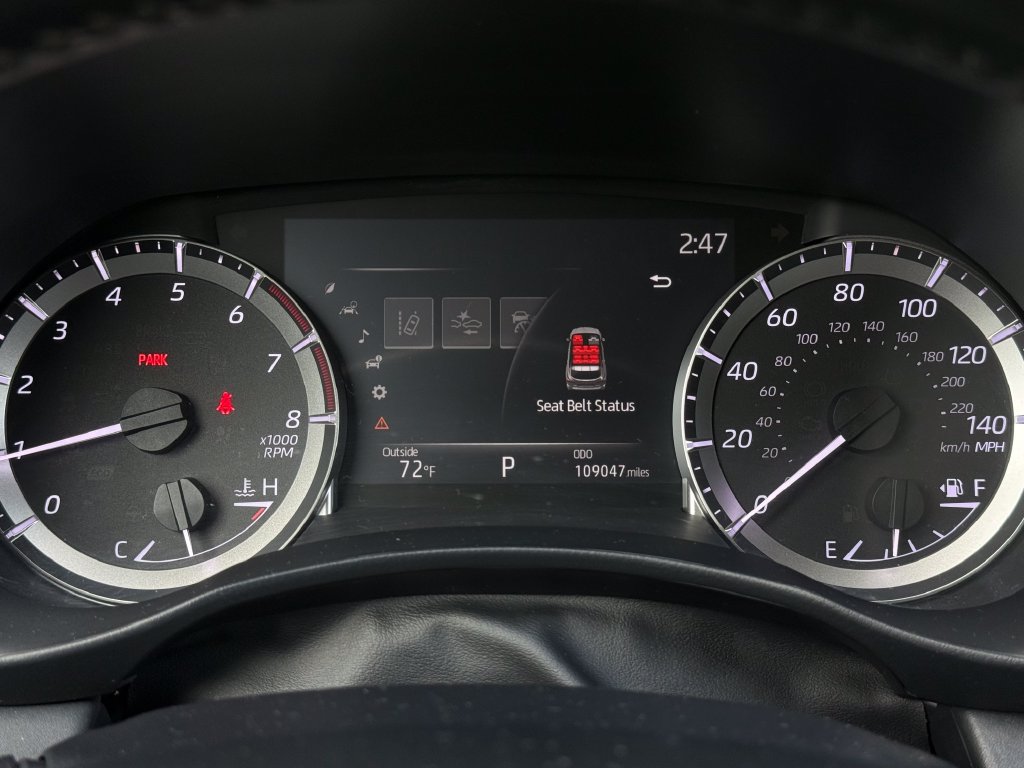 Used 2023 Toyota Highlander XLE FWD image 23