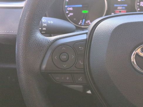 Certified 2022 Toyota RAV4 LE image 22