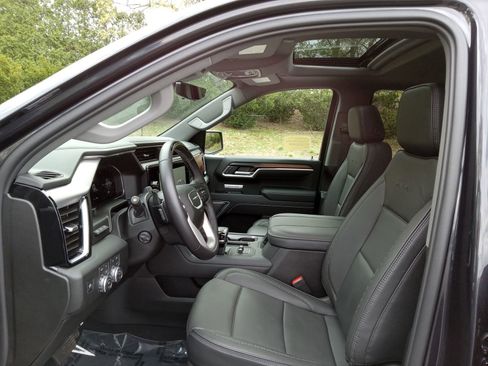 Used 2026 GMC Sierra 1500 Denali AWD/4WD image 11