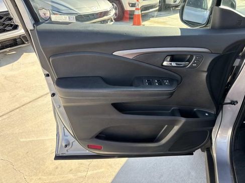 Used 2021 Honda Ridgeline RTL image 19