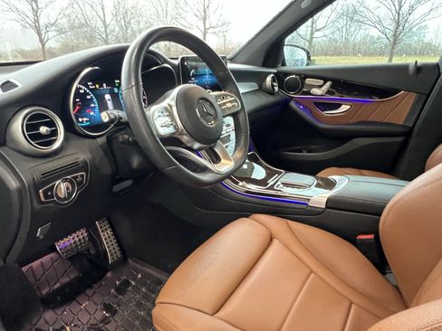 Certified 2022 Mercedes-Benz GLC 300 image 17