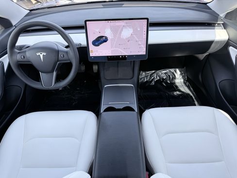 Used 2021 Tesla Model 3 Standard Range Plus image 47