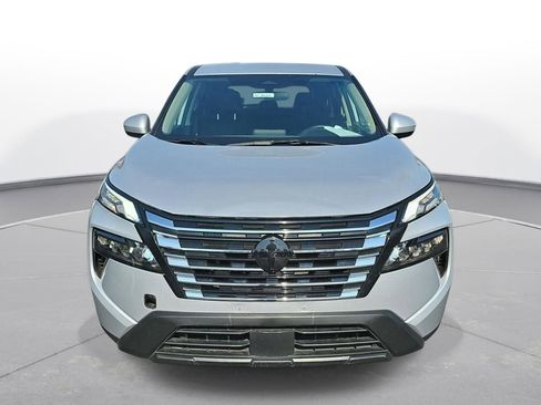 Used 2025 Nissan Rogue SV AWD/4WD image 3