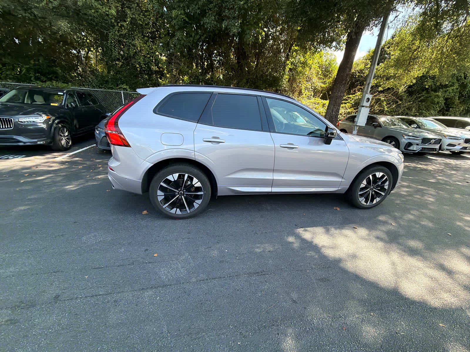Used 2026 Volvo XC60 B5 Plus AWD/4WD image 14