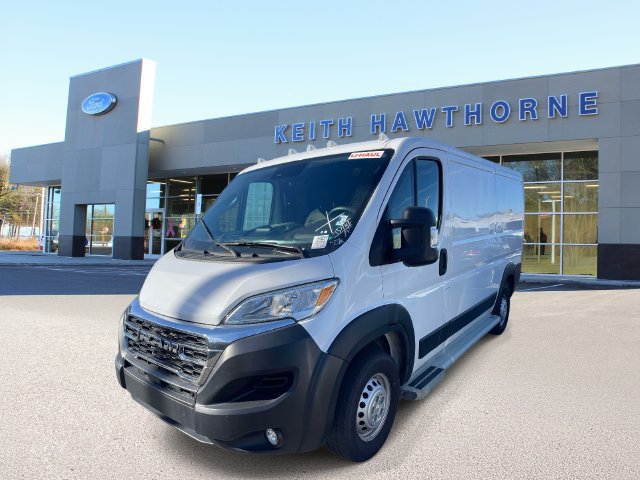 Used 2025 RAM ProMaster 2500 w/ U-Haul Equipment Group FWD image 3