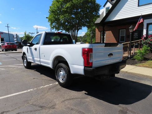 Used 2019 Ford F250 XL w/ Power Equipment Group RWD image 5