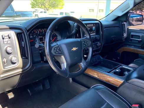 Used 2017 Chevrolet Silverado 1500 High Country image 17
