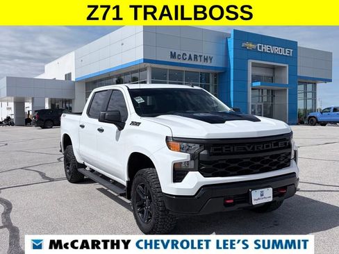 Used 2024 Chevrolet Silverado 1500 Custom Trail Boss w/ LPO, Dark Essentials Package AWD/4WD image 1