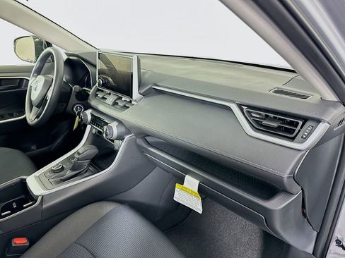 Used 2025 Toyota RAV4 LE image 28