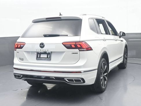 Used 2023 Volkswagen Tiguan SEL R-Line AWD/4WD image 5