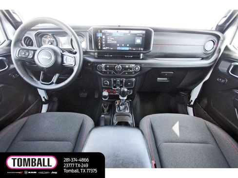 Used 2026 Jeep Wrangler Unlimited Rubicon AWD/4WD image 10