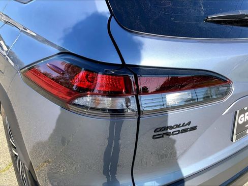 New 2026 Toyota Corolla Cross SE image 14