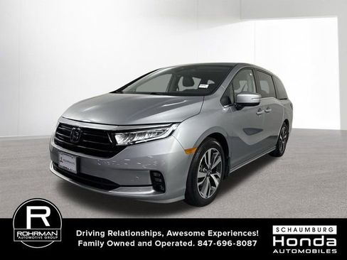 Used 2023 Honda Odyssey Touring image 2