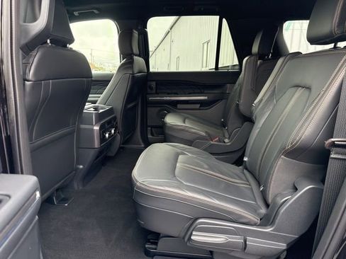 Used 2024 Ford Expedition Max Platinum AWD/4WD image 17