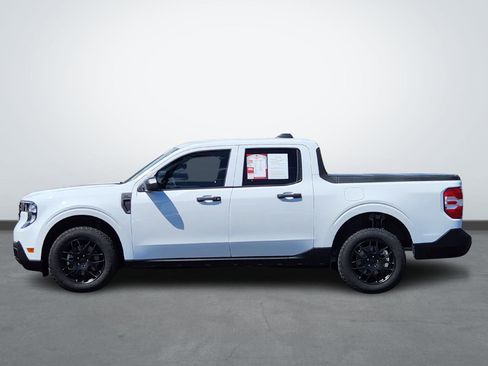 Used 2025 Ford Maverick XL image 2