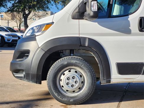 Used 2024 RAM ProMaster 2500 w/ Convenience Group image 9