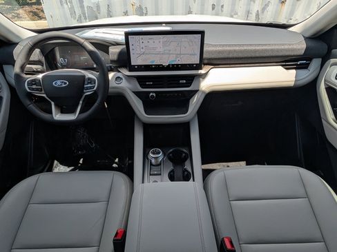 New 2026 Ford Explorer Active w/ Active Comfort Package AWD/4WD image 18