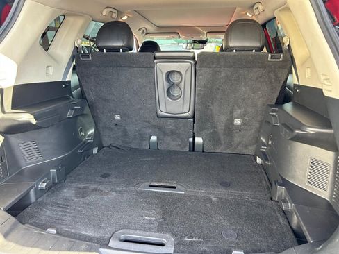 Used 2019 Nissan Rogue SL w/ Premium Package FWD image 28