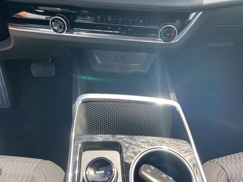 New 2026 Chevrolet Equinox LT FWD image 29