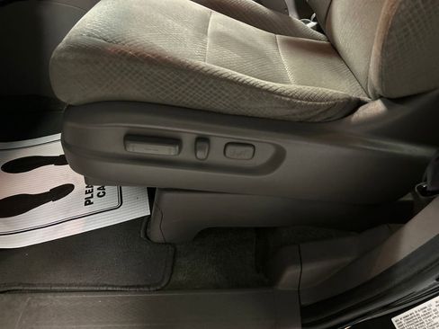 Used 2016 Honda Odyssey SE image 11