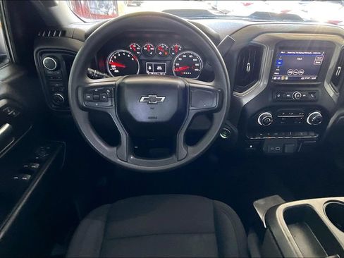 Used 2023 Chevrolet Silverado 1500 Custom Trail Boss AWD/4WD image 7