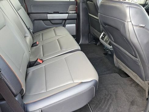 Used 2025 Ford F150 Lariat w/ Equipment Group 501A Mid image 12