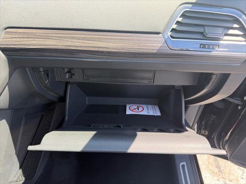 Used 2024 Volkswagen Tiguan Wolfsburg Edition FWD image 10