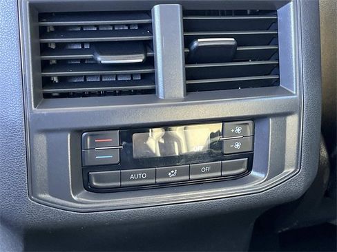 Used 2022 Volkswagen Atlas SE image 20