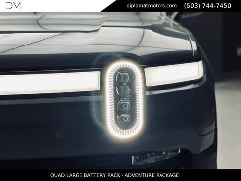 Used 2024 Rivian R1S Adventure AWD/4WD image 13