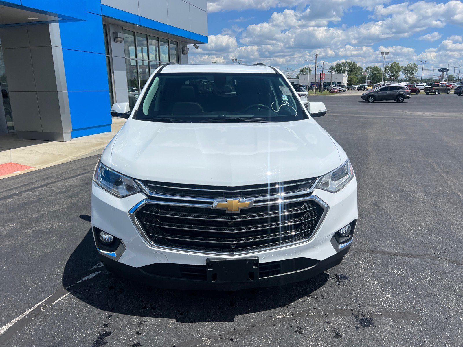 Used 2020 Chevrolet Traverse LT w/ LT Premium Package FWD image 7