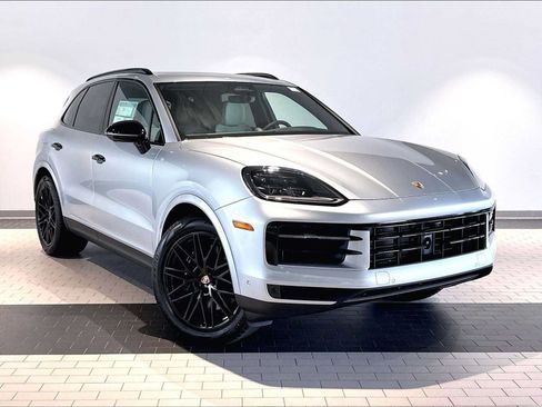 New 2026 Porsche Cayenne AWD/4WD image 9