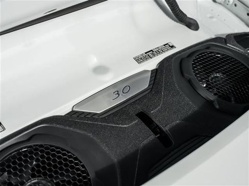 Used 2025 Porsche 911 Carrera RWD image 32