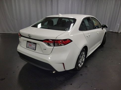 Used 2026 Toyota Corolla LE FWD image 8