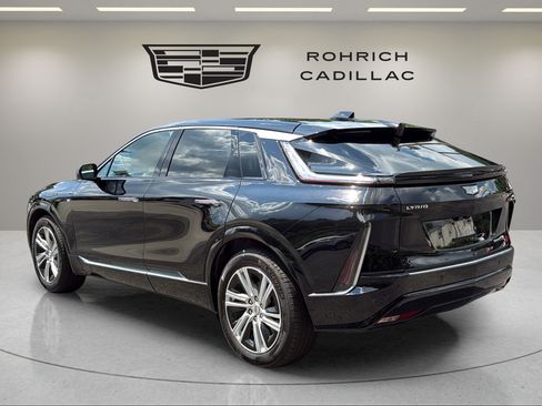 Certified 2024 Cadillac Lyriq Tech AWD/4WD image 7