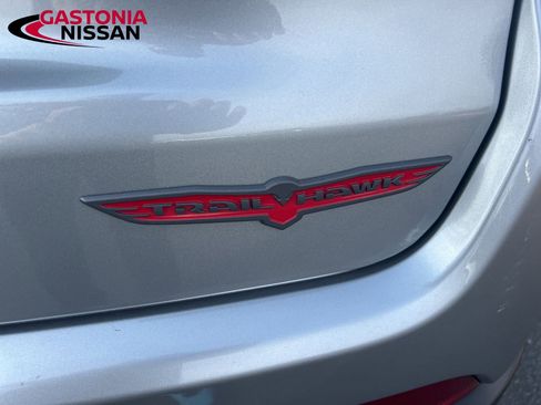 Used 2023 Jeep Compass Trailhawk image 18