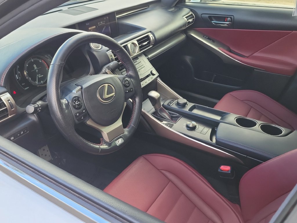 Used 2016 Lexus IS 200t RWD image 3