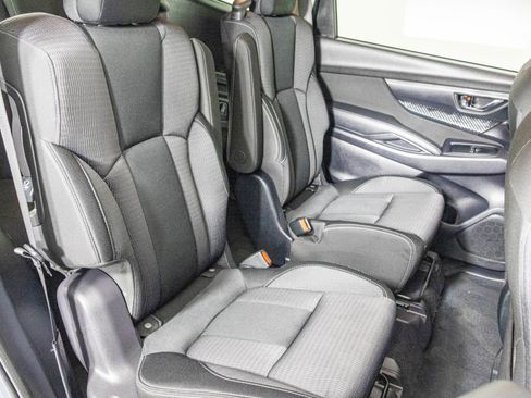 Used 2023 Subaru Ascent Premium w/ Convenience Package image 43