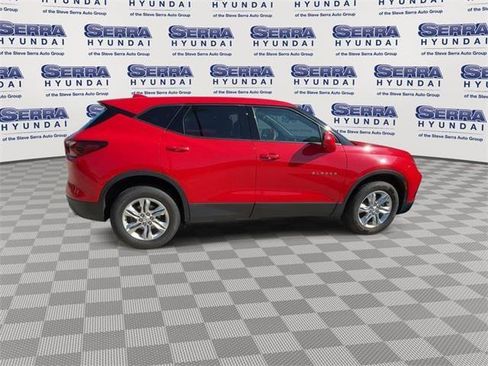 Used 2022 Chevrolet Blazer LT image 9