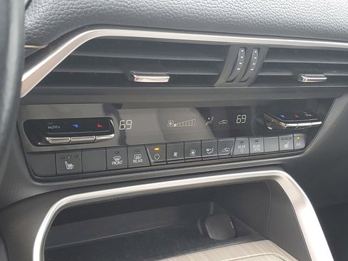 Used 2024 MAZDA CX-90 Plug-In Hybrid w/ Preferred image 31